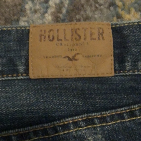 Hollister distressed jean shorts-Size 1  W25 - Picture 4 of 6